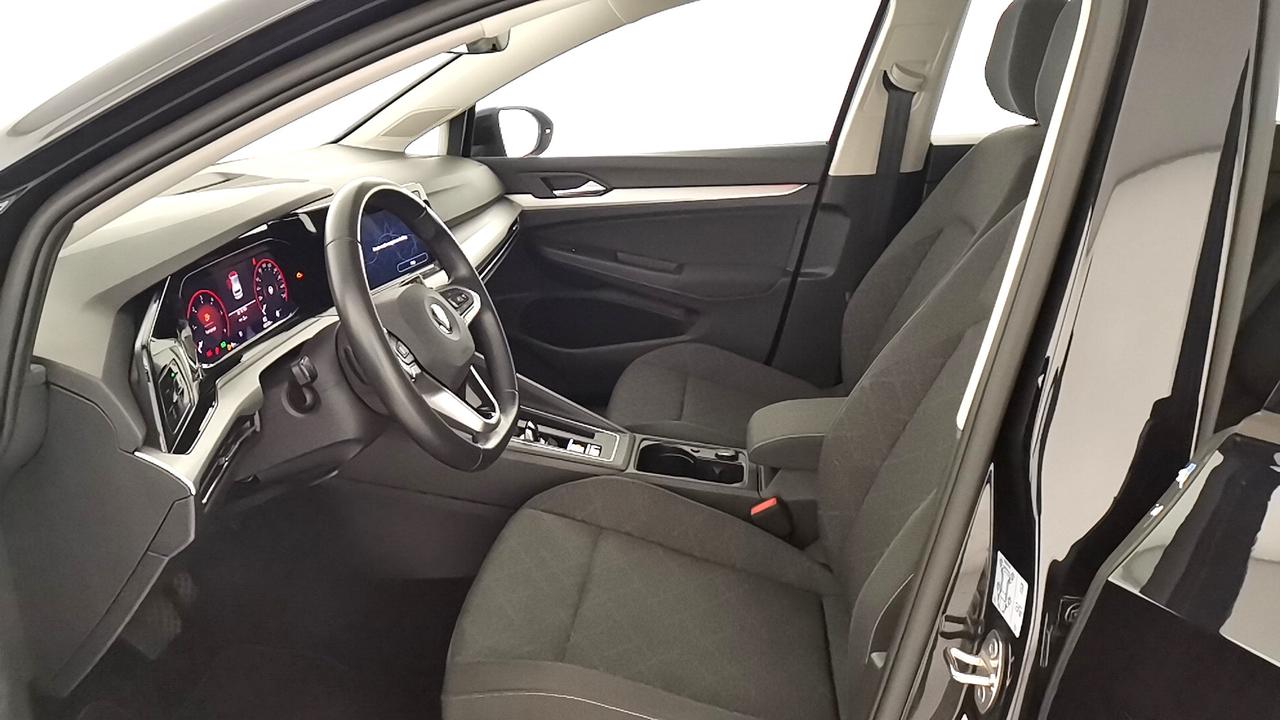 VOLKSWAGEN Golf VIII 2020 - Golf 2.0 tdi Life 115cv dsg