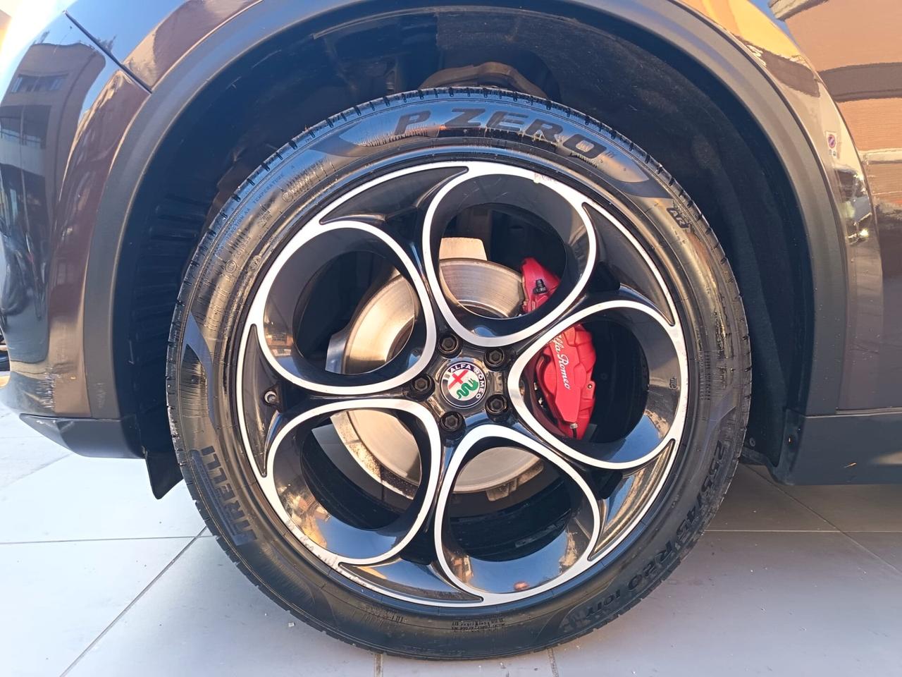 Alfa Romeo Stelvio 2.2 Turbodiesel 210 CV AT8 Q4