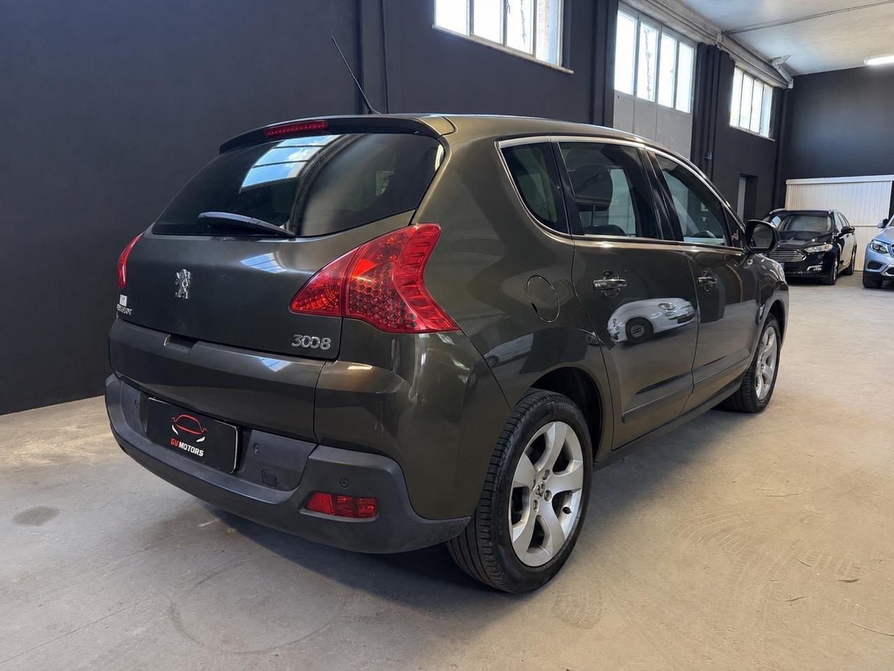 Peugeot 3008 1.6 HDi 110CV - CAMBIO AUTOMATICO
