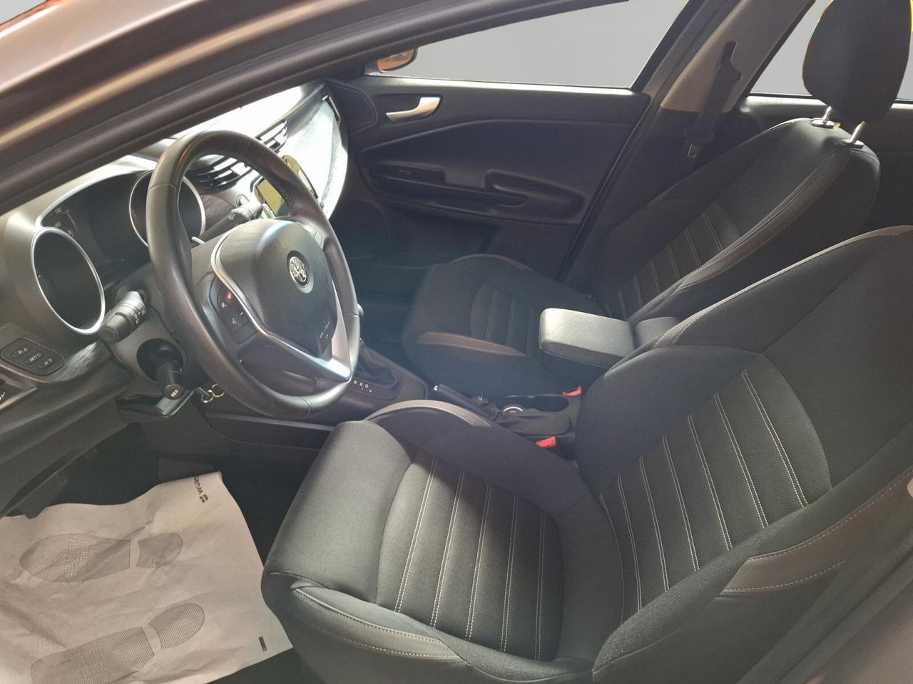 Alfa Romeo Giulietta 1.6 JTDm TCT 120 CV Super