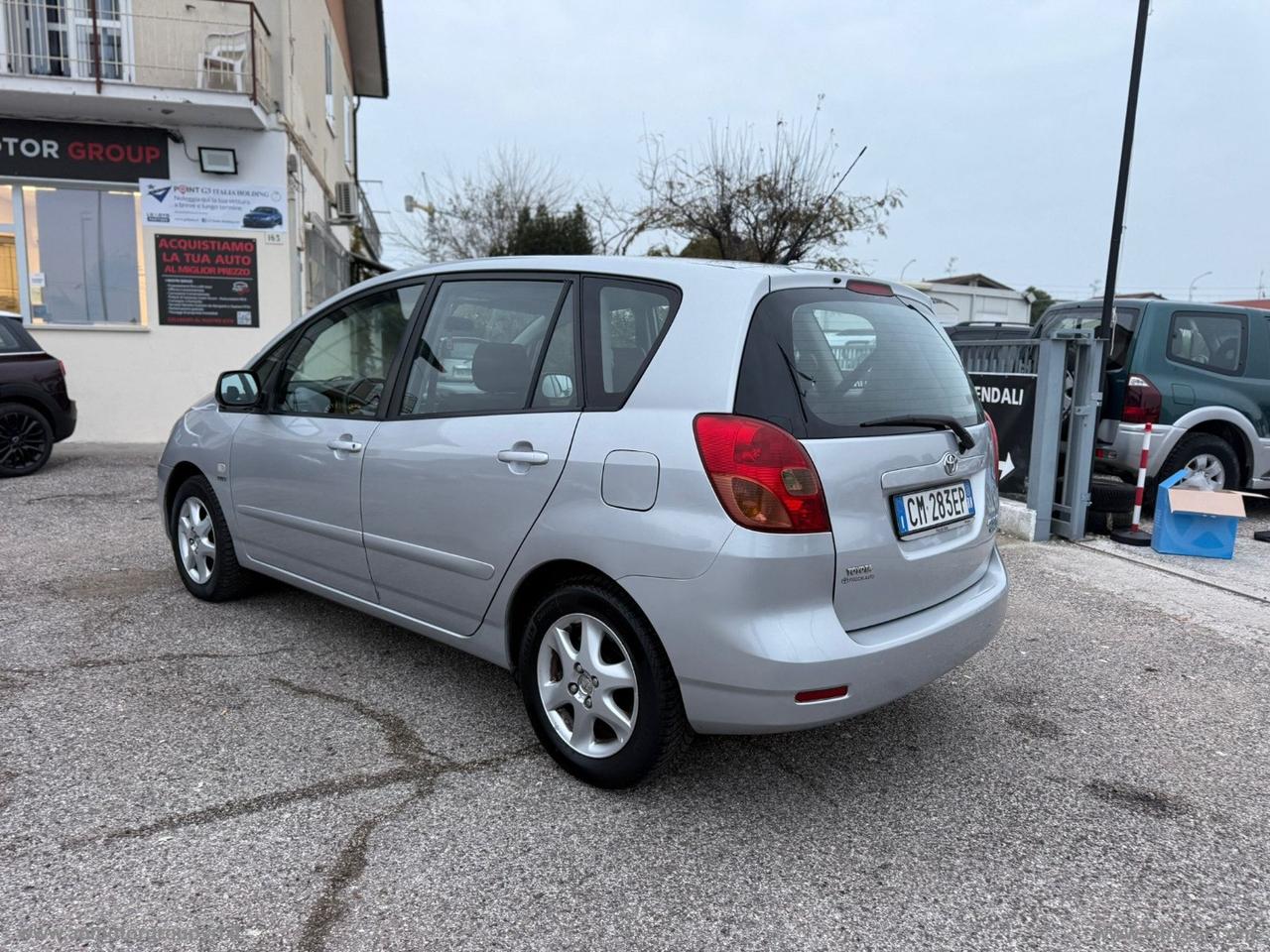 TOYOTA Corolla Verso 2.0 16V D-4D Sol