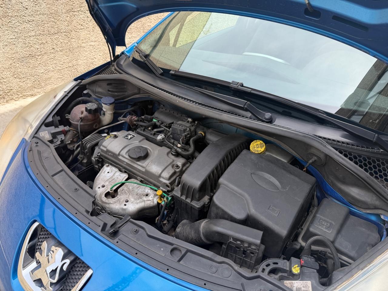 PEUGEOT 207 1.4 BENZINA 69CV EURO4 NEOPATENTATI