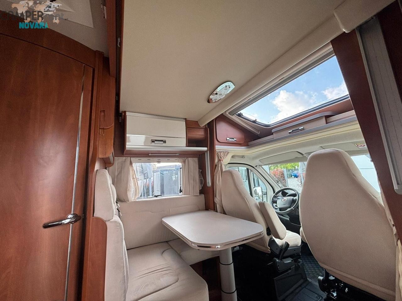 LAIKA ECOVIP 305 TOSCANA EDITION - SEMINTEGRALE COMPATTO 59