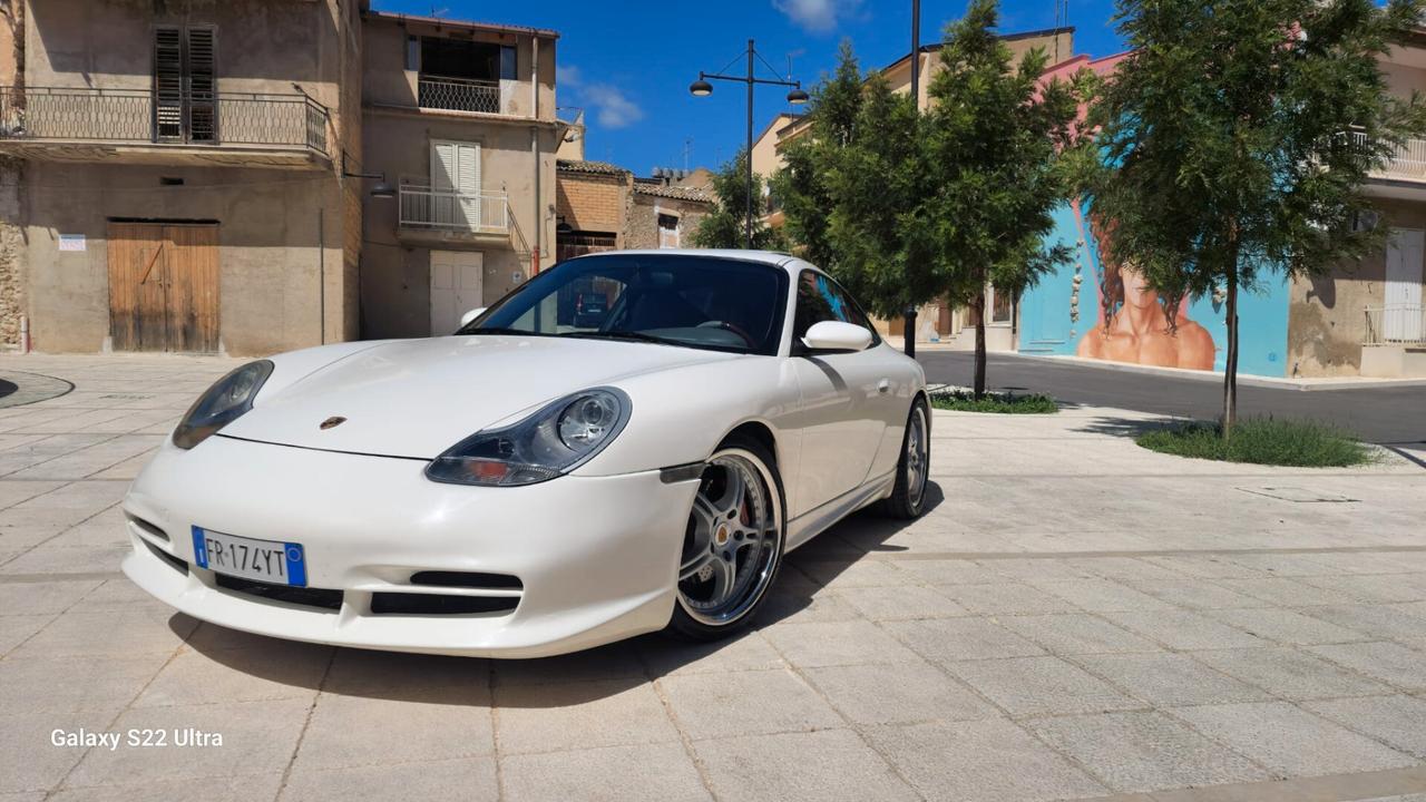 Porsche 911 Carrera cat Coupé