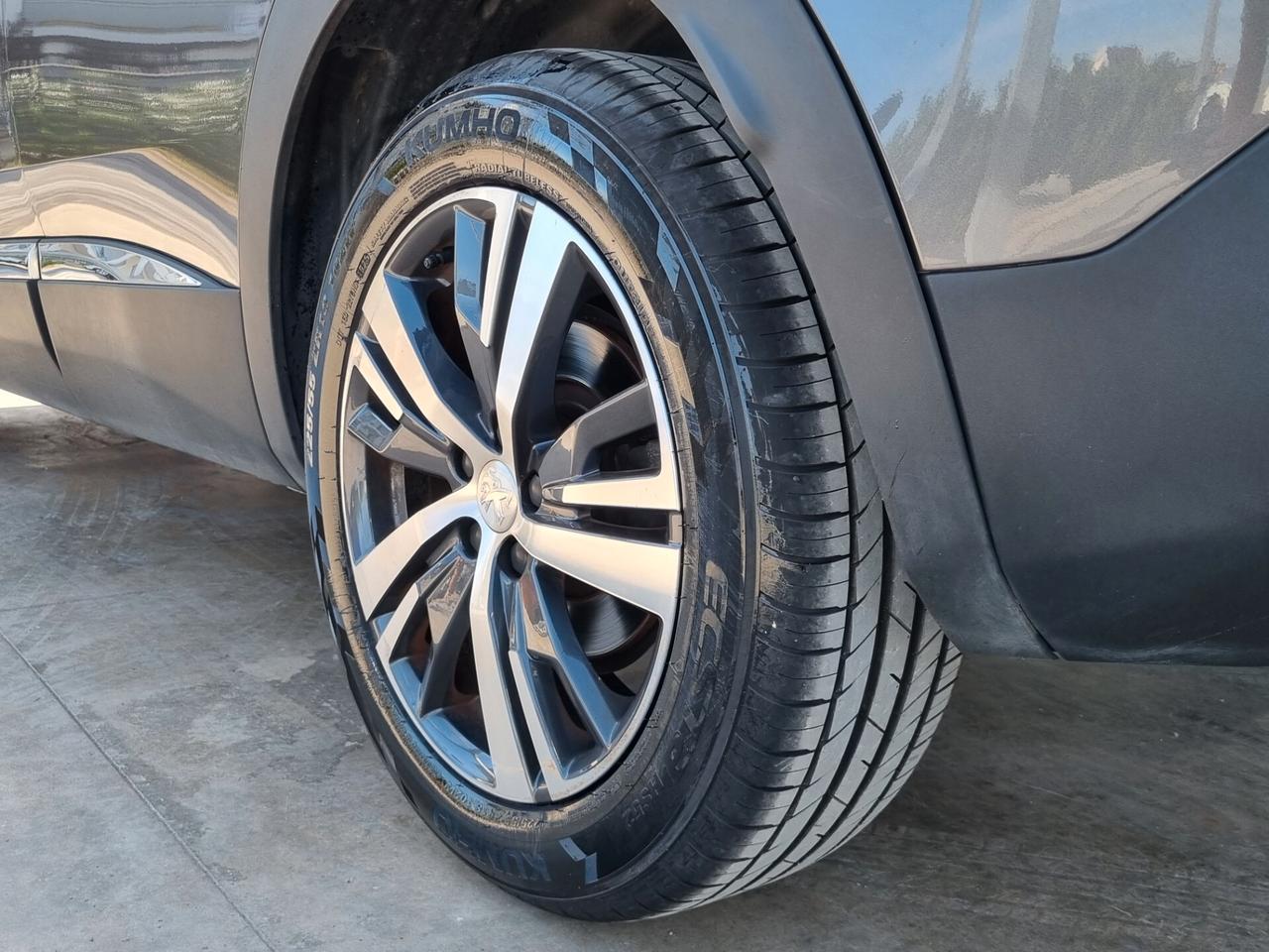 Peugeot 3008 II 2021 1.5 bluehdi Allure s&s 130cv