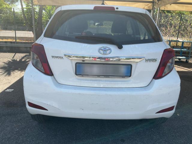 TOYOTA Yaris 1.0 5 porte Active