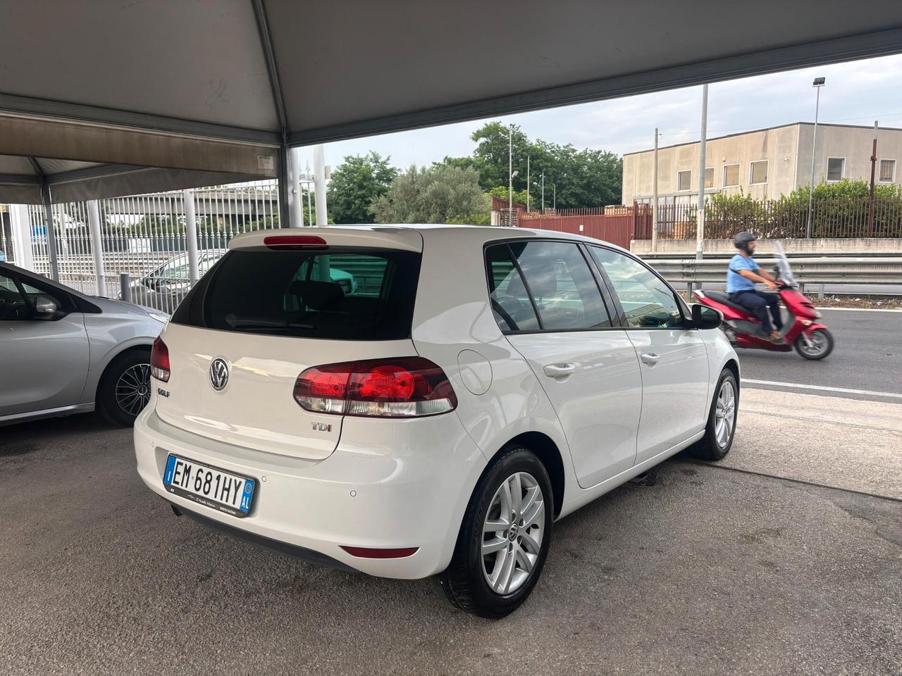 Volkswagen Golf Business 1.6 TDI 5p. Highline
