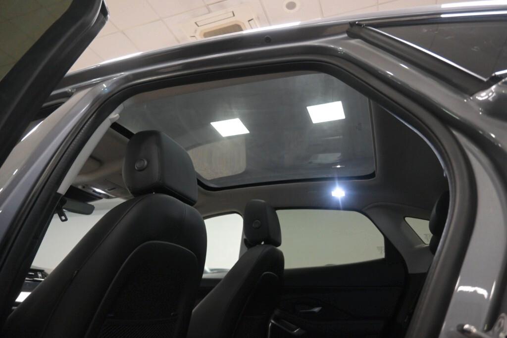 JAGUAR E-PACE 2.0D I4 163CV AUTO AWD SE ( FARI LED - TETTO PANORAMICO - PELLE - ADAPTIVE CRUISE - NAVI - MIRROR - PDC - TELECAMERA 360 - CERCHI 19 )