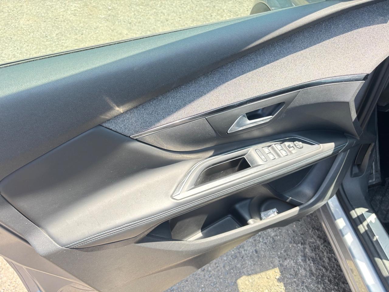 Peugeot 5008 BlueHDi 120 S&S EAT6 Crossway 7 posti
