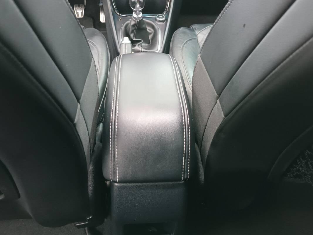 Ford Puma 125cv Ibrida Vignale DISTRIBUZIONE A CATENA
