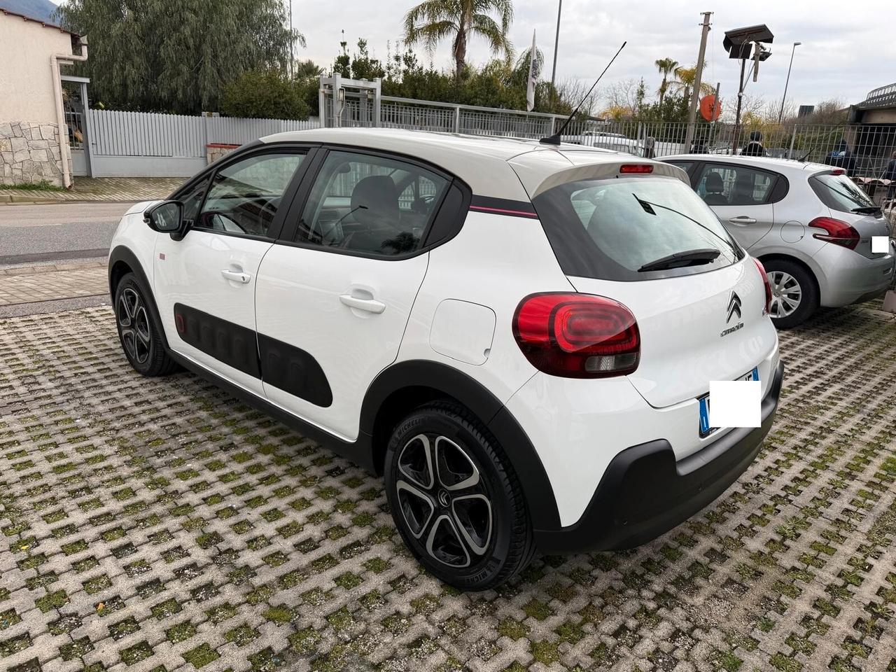 Citroen C3 1.2benz 82 Shine-2018