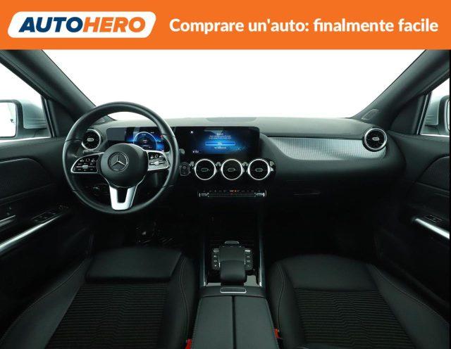 MERCEDES-BENZ GLA 180 Automatic Sport