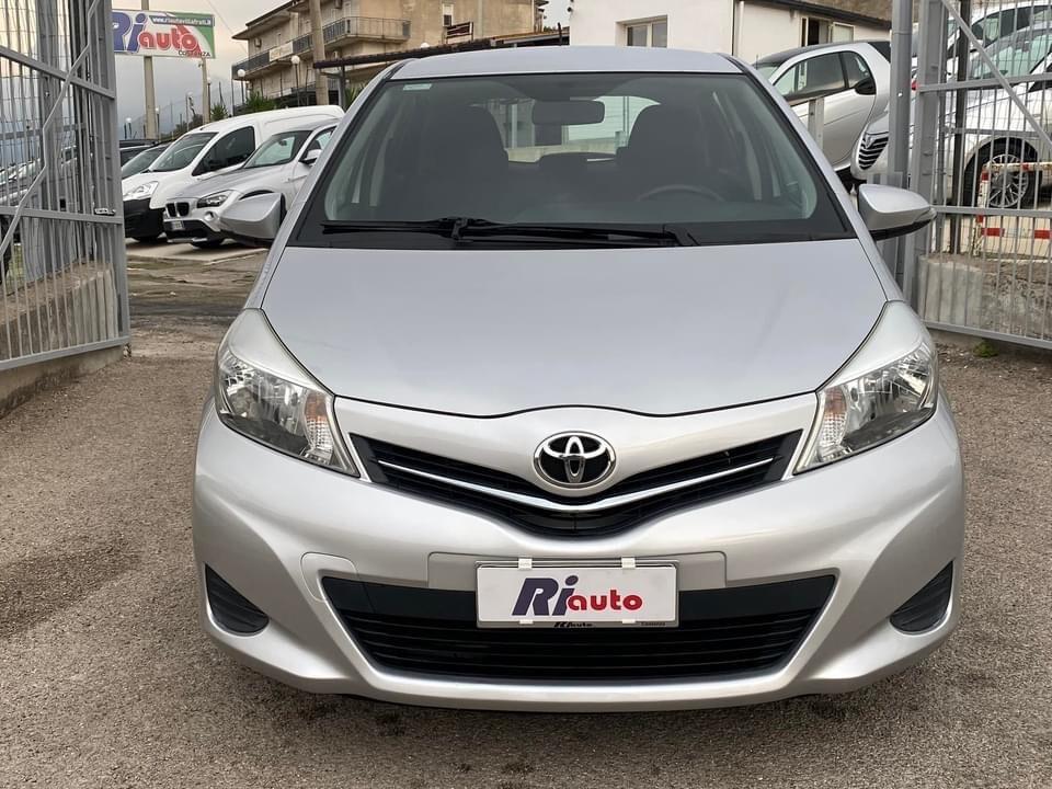 Toyota Yaris 1.4 D-4D 5 porte Active