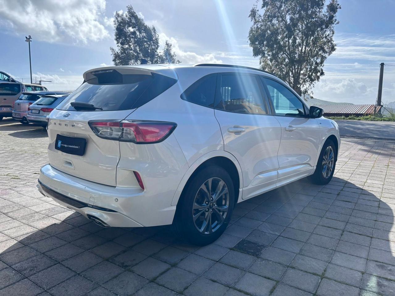 FORD KUGA ST-LINE