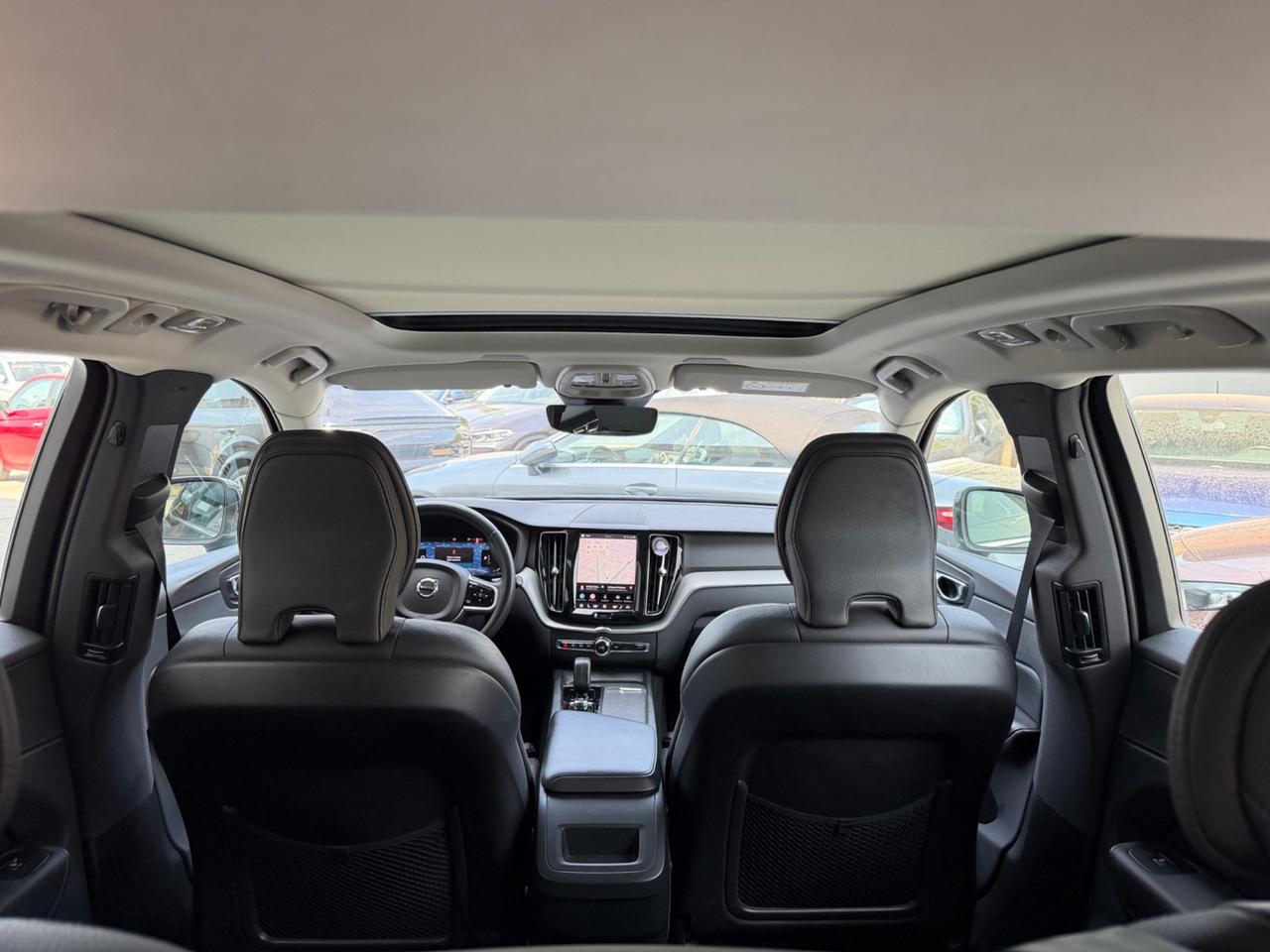 Volvo XC 60 XC60 B4 (d) automatico Plus Dark
