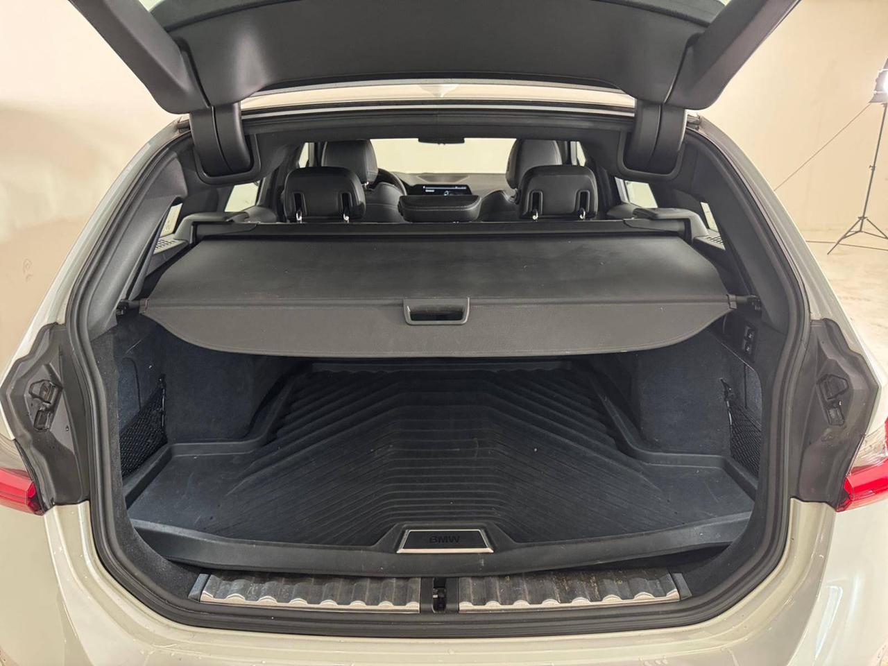 BMW Serie 3 i Touring Luxury