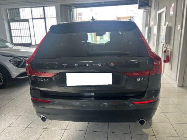 VOLVO XC60 B4 (d) AWD Geartronic Momentum Pro