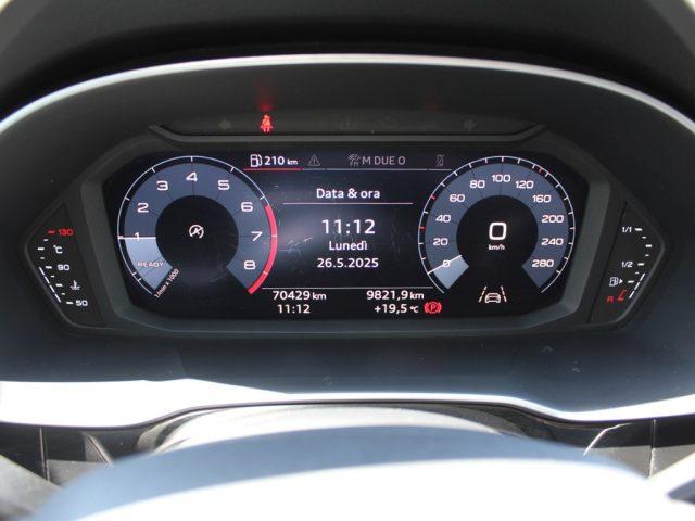 AUDI Q3 35 TFSI Business