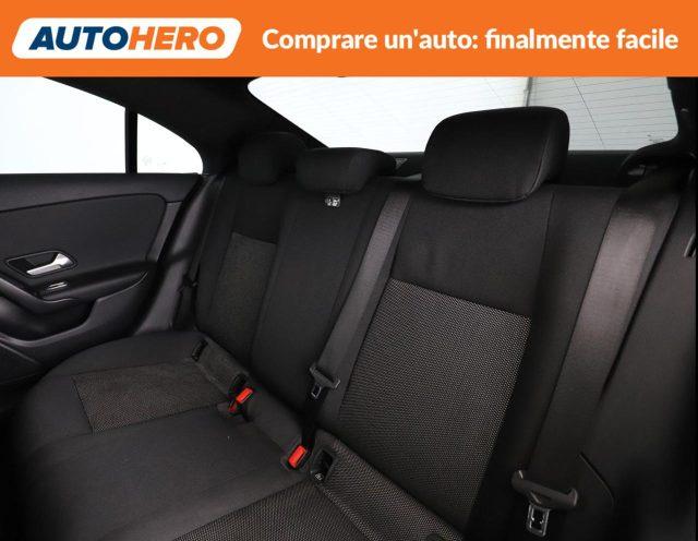 MERCEDES-BENZ A 220 d Automatic Business