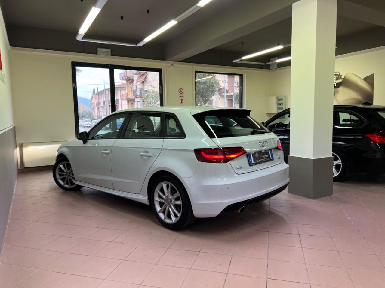 Audi A3 1.6 TDI Ambition**S Line Xenon