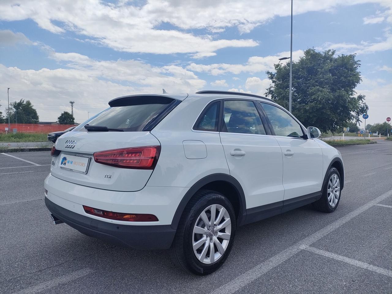 AUDI Q3 2.0 tdi Business 150cv s-tronic