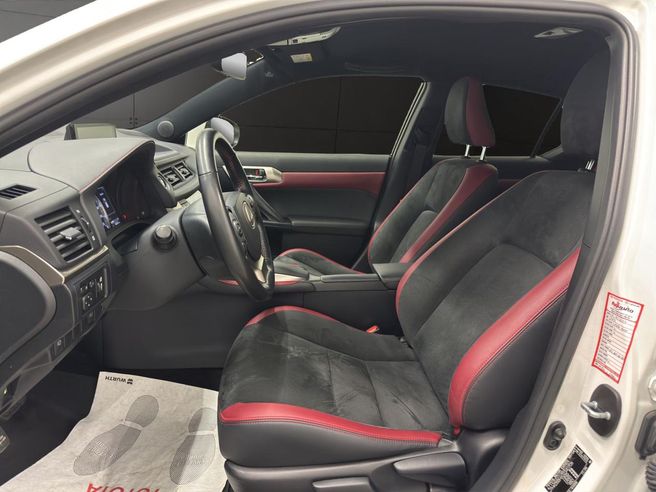 Lexus CT 200h 1.8 hybrid F-Sport cvt