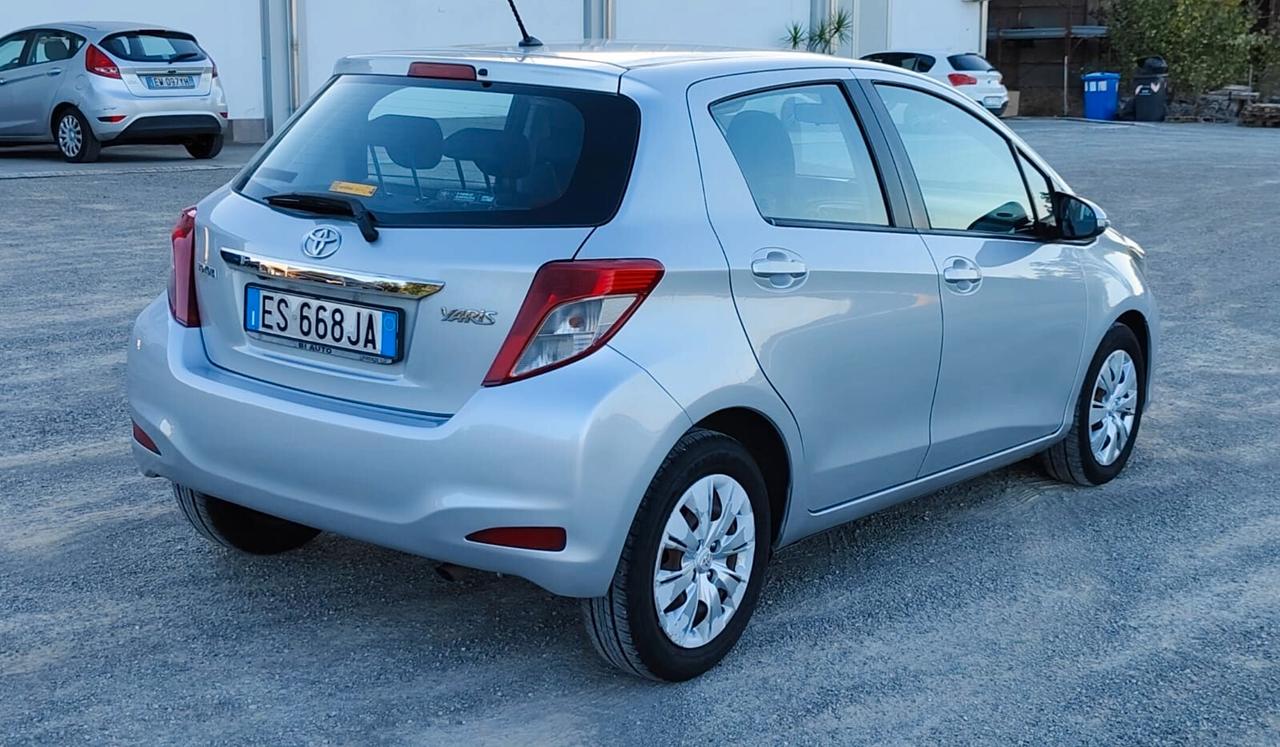 Toyota Yaris 1.4 D-4D 5 porte Lounge