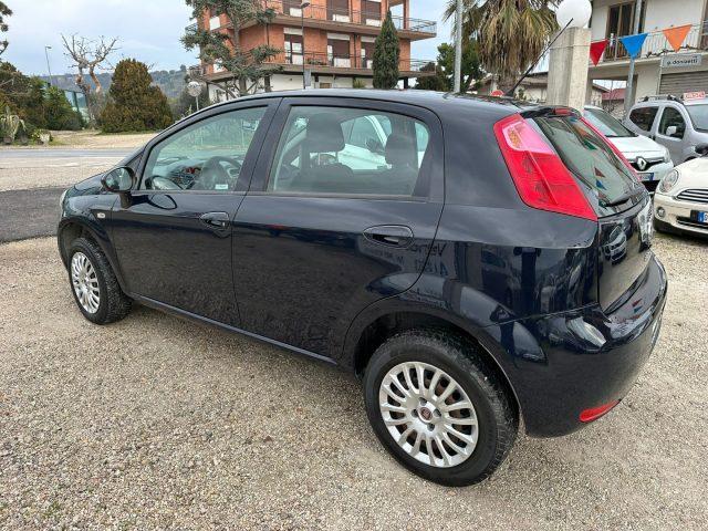 FIAT Punto 1.4 8V 5 porte Natural Power Street