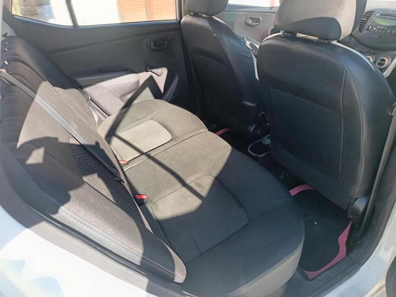 Hyundai i10 - 1.1 GPL Classic Plus SCAD. GPL 2033 OK NEOPATENTATI