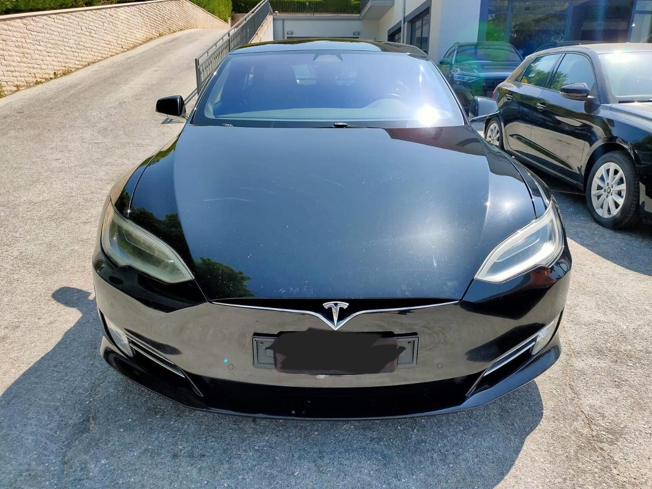 Tesla Model S 100kWh Performance All-Wheel Drive