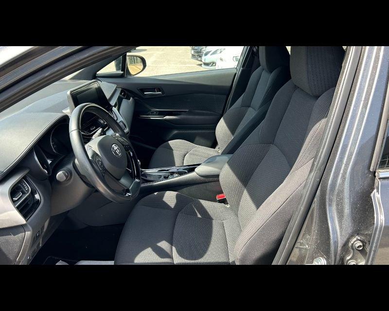 Toyota C-HR 1.8 Hybrid E-CVT Trend