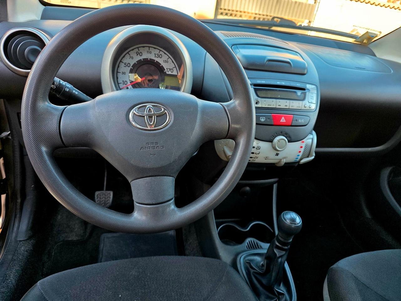 Toyota Aygo 1.0 12V VVT-i 3 porte Active Connect
