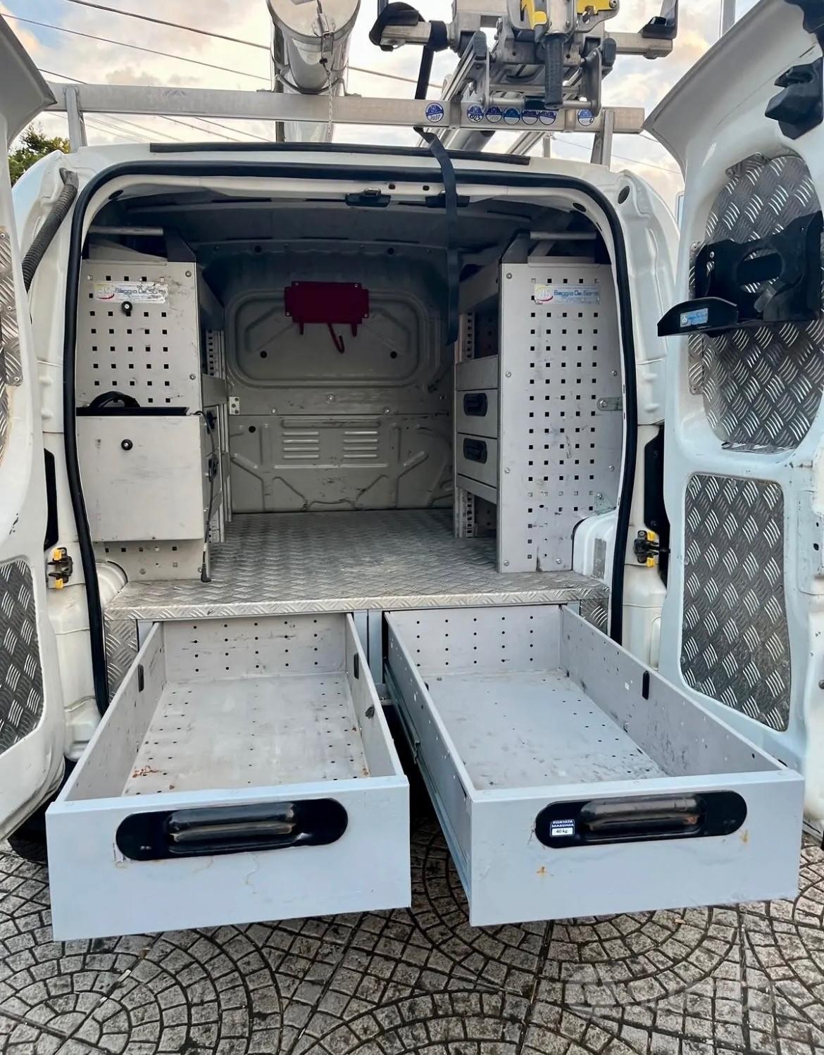 Fiat fiorino 1.3 MJT attrezzato off mobile
