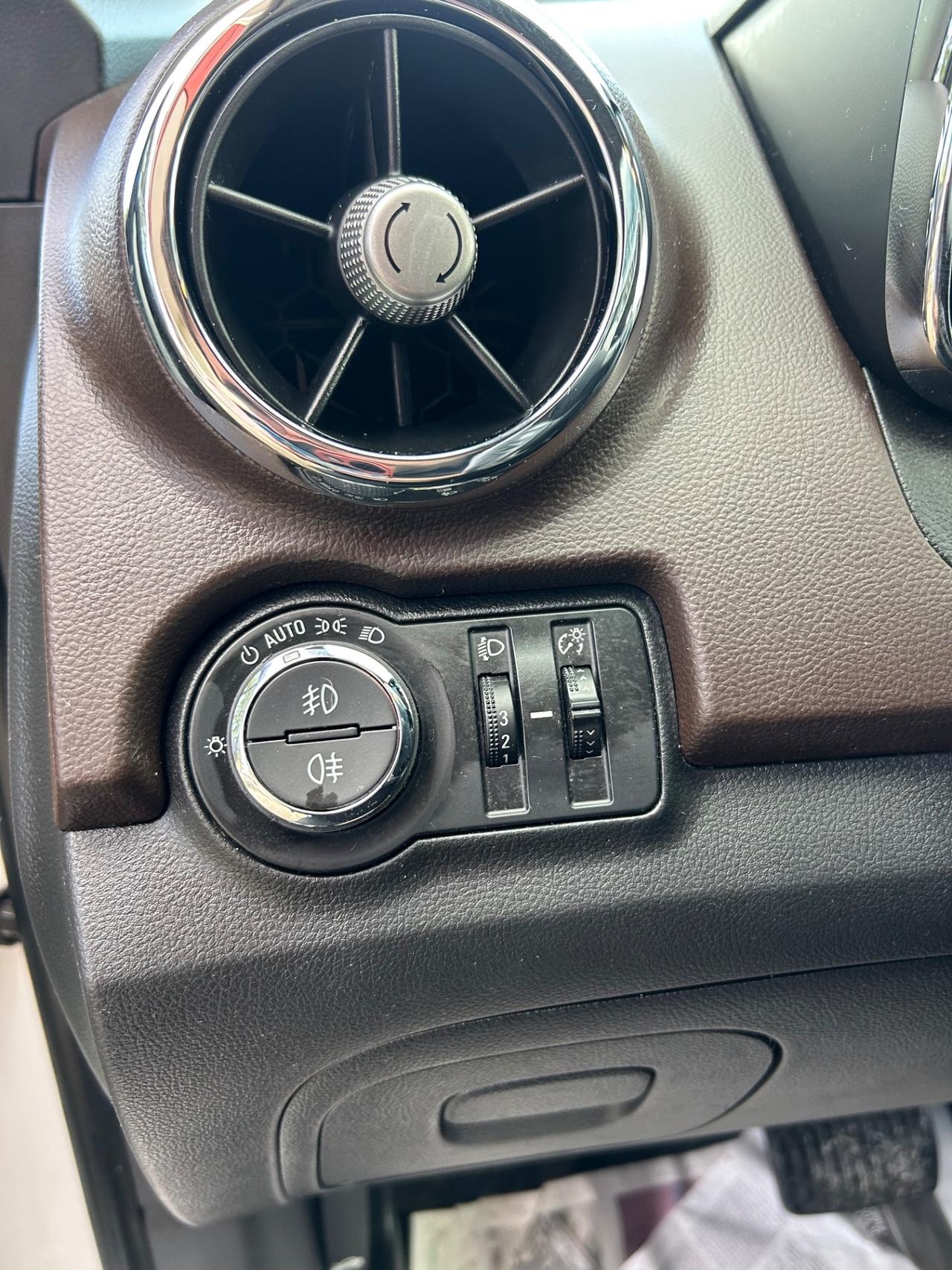 Chevrolet Trax 1.7 diesel FWD aut. LTZ