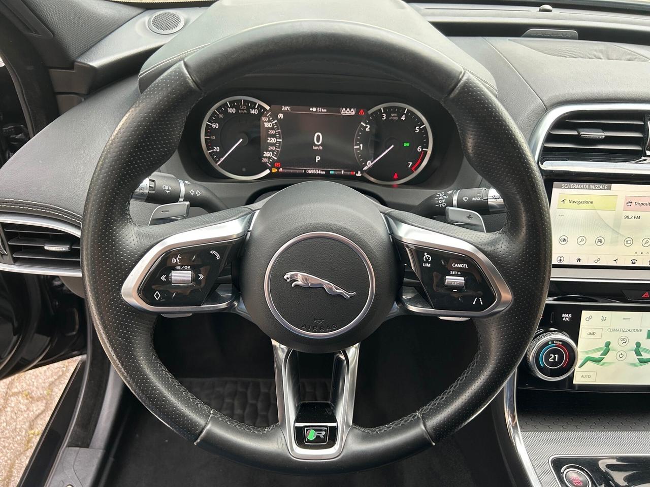 Jaguar XE 2.0 i4 R-Dynamic S rwd 250cv auto