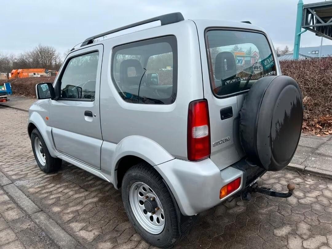 Suzuki Jimny 1.3i 16V cat 4WD JLX