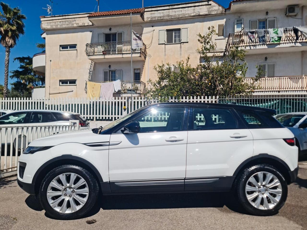 LAND ROVER EVOQUE SE DYNAMIC 2.0TD4 150CV MANUALE ITALIANA