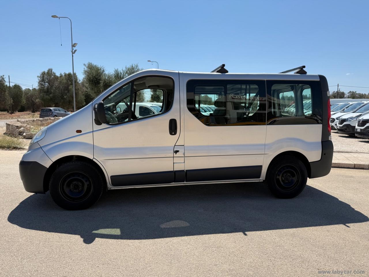 Vivaro 27 2.0 CDTI 120CV PC-TN-DC Furg.