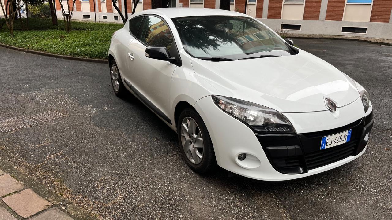 Renault Megane Mégane Coupé 1.6 Wave Edition