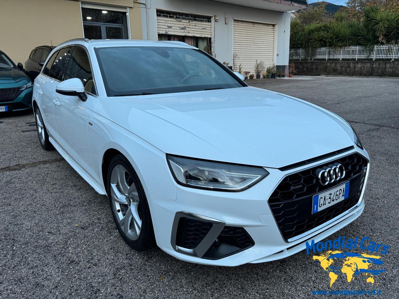 Audi A4 Avant 40 TDI quattro S tronic line edition