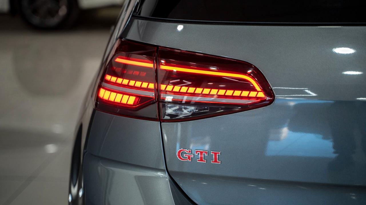 Volkswagen Golf GTI 7.5 PERFORMANCE 245CV DSG TETTO XENO NAVI FULL OPTIONAL
