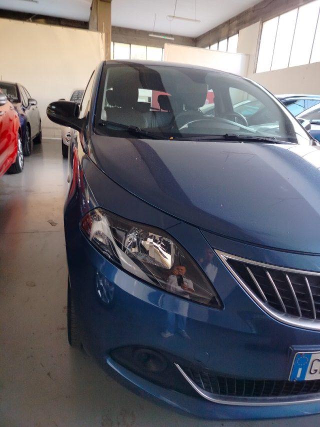LANCIA Ypsilon 1.0 FireFly 5 porte S&S Hybrid Ecochic Silver