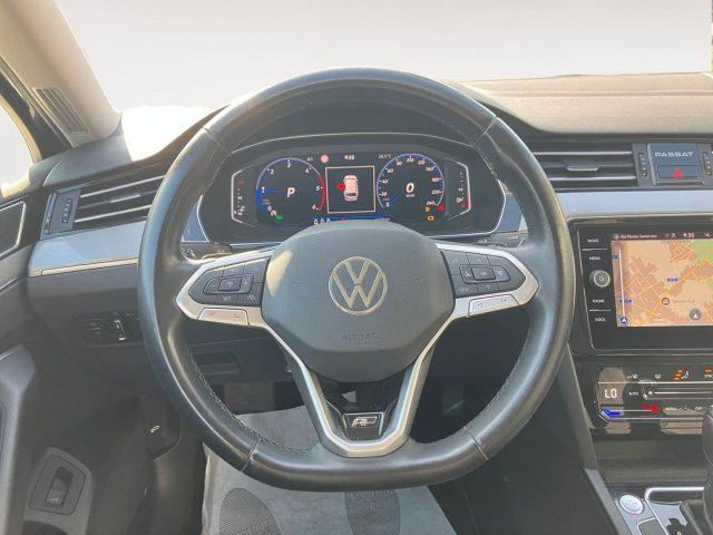 VOLKSWAGEN Passat Variant 2.0 TDI SCR EVO DSG Business