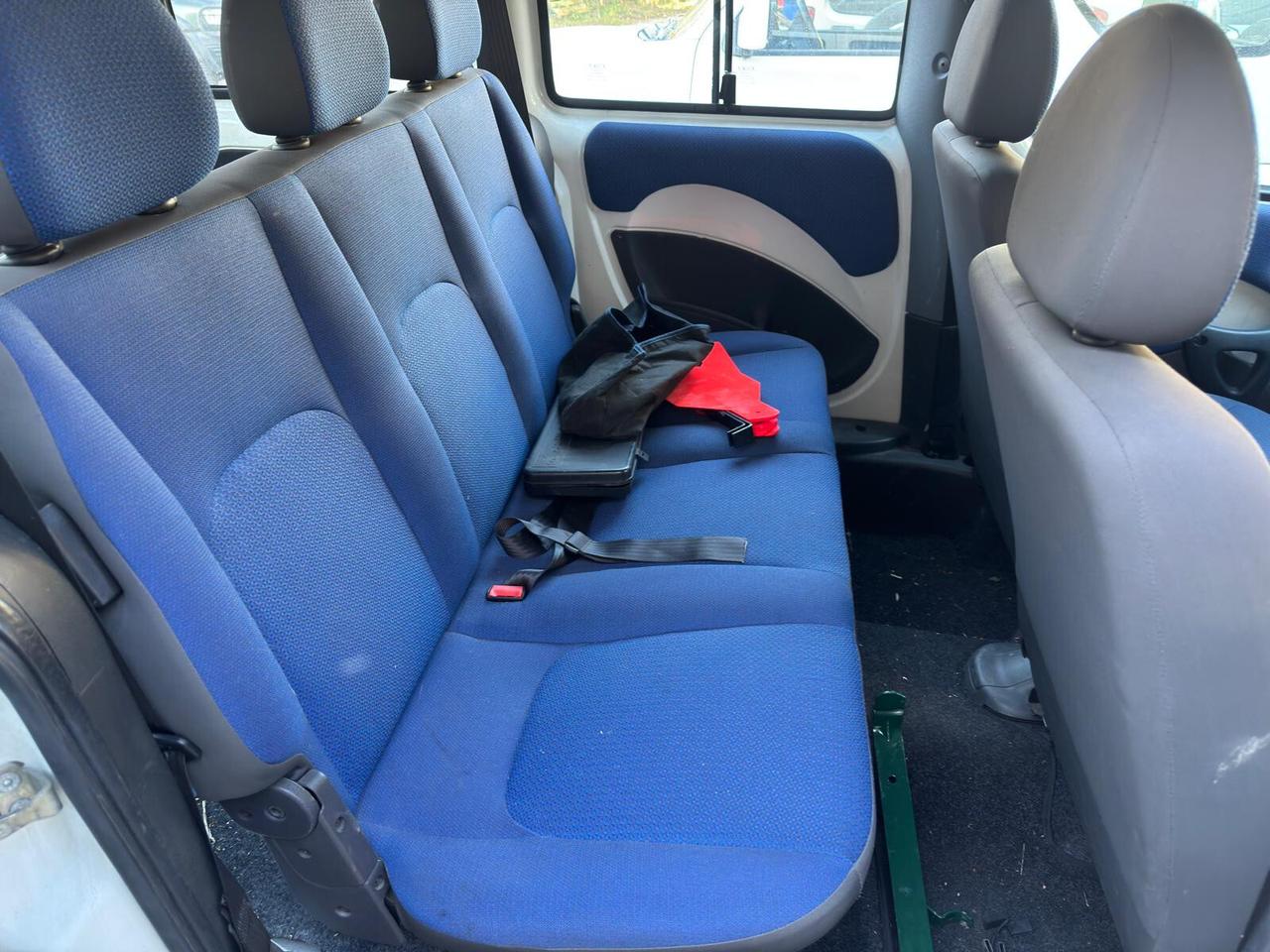 Fiat Doblo 1.9 diesel cat Cargo Combi Autocarro 5 posti SX tassa ridotta