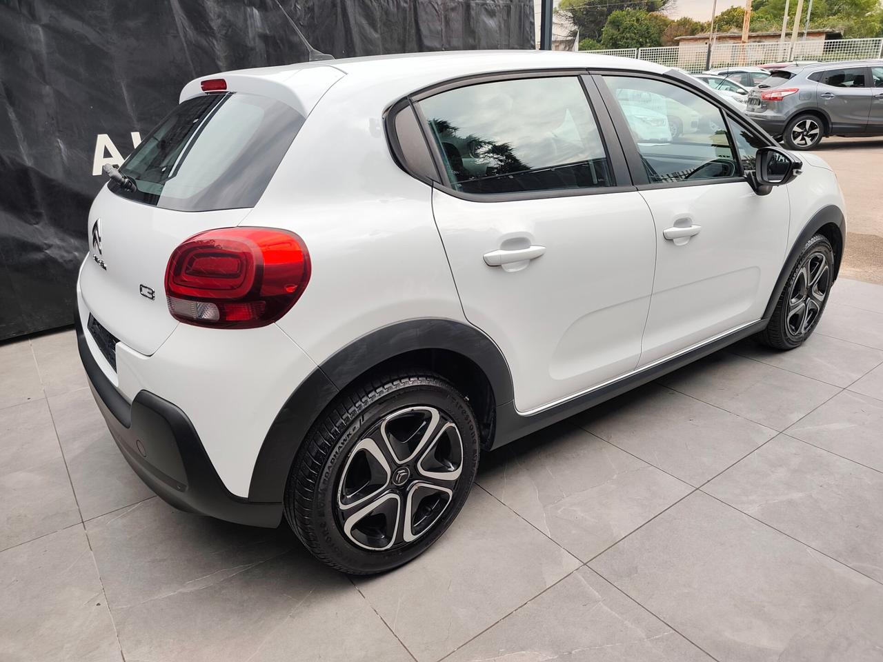 Citroen C3 1.6 BlueHDi 75cv Shine