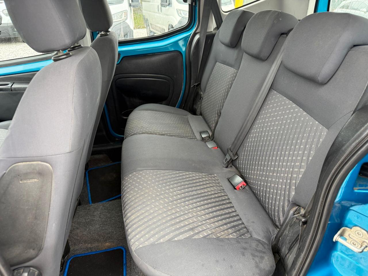 Peugeot Bipper Tepee 1.3 HDi 75 FAP Stop&Start Outdoor