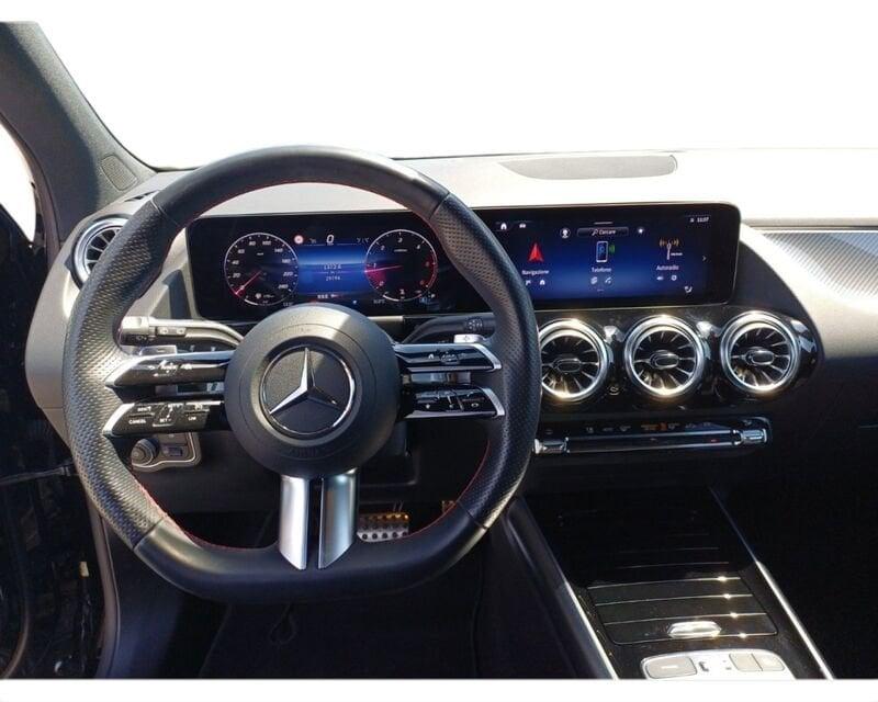 Mercedes-Benz GLA GLA 180 d AMG Line Advanced Plus NIGHT-PACK