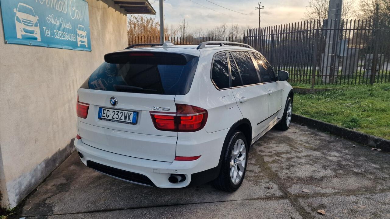 BMW X5 xDrive30d Futura - 2011