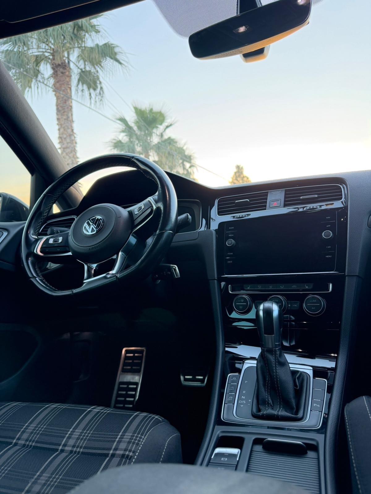 Volkswagen Golf GTD 2.0 TDI DSG 5p. BlueMotion Technology