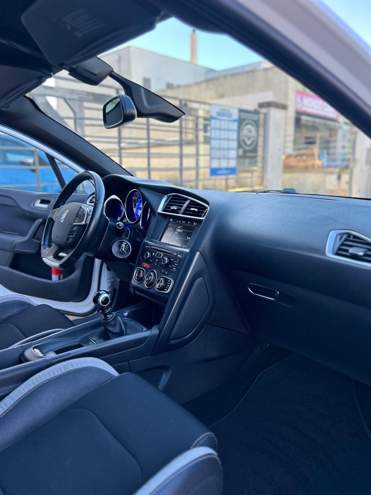 Ds DS4 4 1.6 e-HDi 115